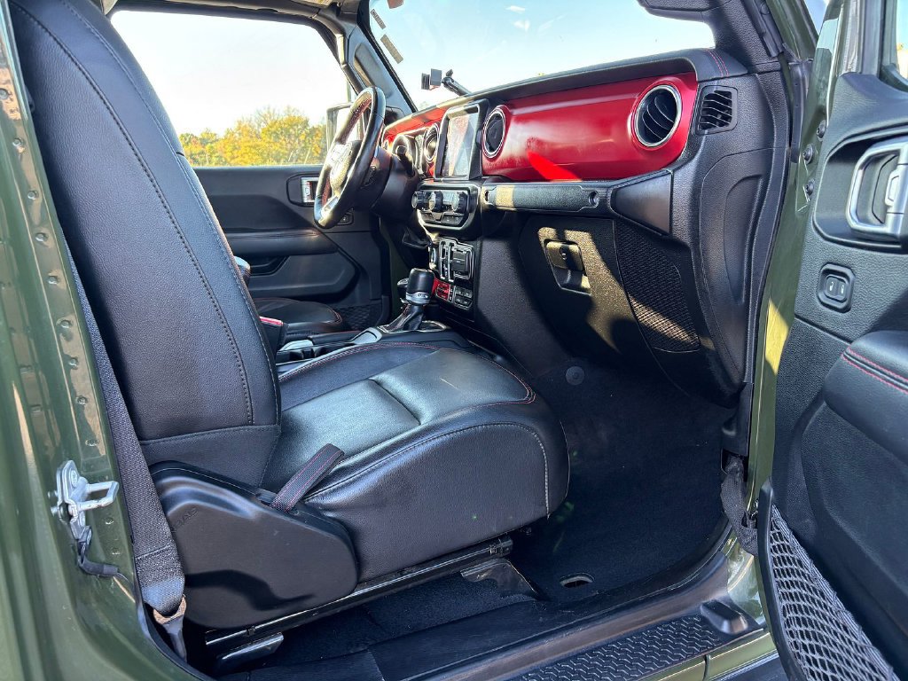 Used 2021 Jeep Gladiator Rubicon AWD/4WD image 10