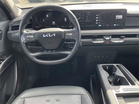 Certified 2024 Kia EV9 Wind image 27