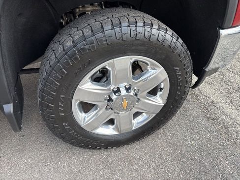 Used 2022 Chevrolet Silverado 2500 LTZ w/ LTZ Plus Package AWD/4WD image 11