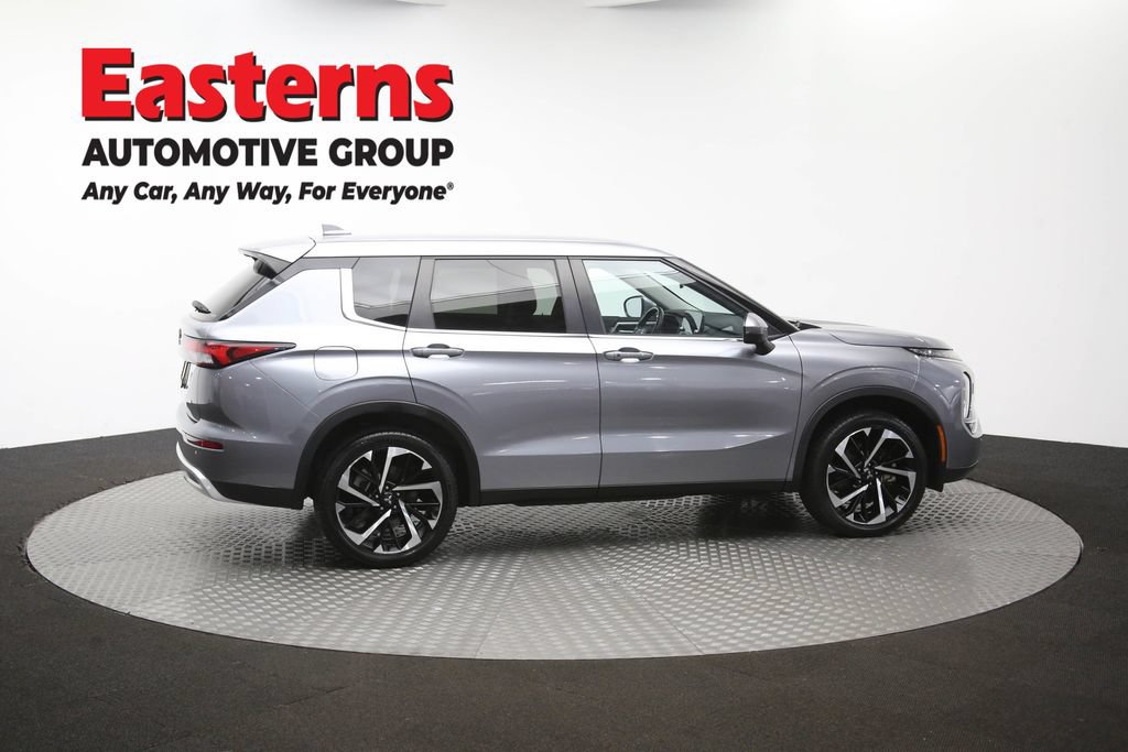 Used 2024 Mitsubishi Outlander SE AWD/4WD image 45