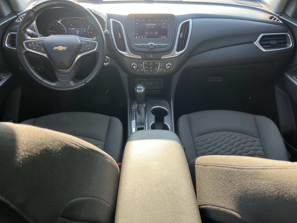 Used 2021 Chevrolet Equinox LT FWD image 12