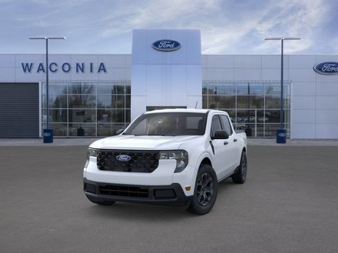 New 2026 Ford Maverick XLT w/ Equipment Group 301A AWD/4WD image 2
