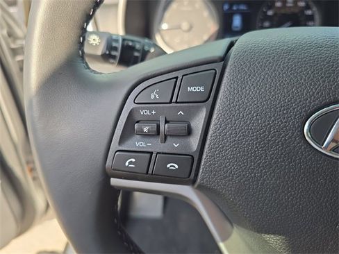 Used 2021 Hyundai Tucson Limited image 23