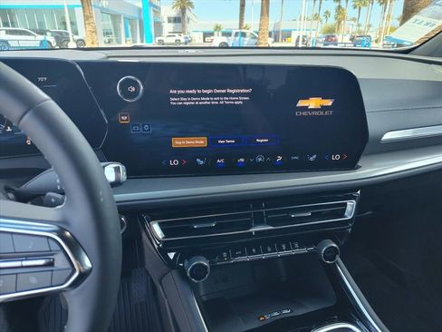 New 2026 Chevrolet Traverse LT FWD image 12