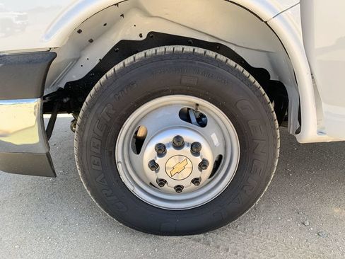 New 2026 Chevrolet Express 3500 w/ Power Convenience Package RWD image 31