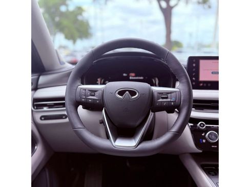 Used 2026 INFINITI QX60 Luxe w/ Family Package AWD/4WD image 19