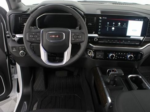 New 2026 GMC Sierra 1500 Elevation image 10