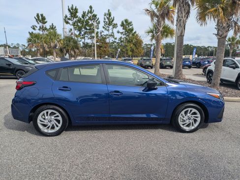 Certified 2025 Subaru Impreza 2.0i image 3