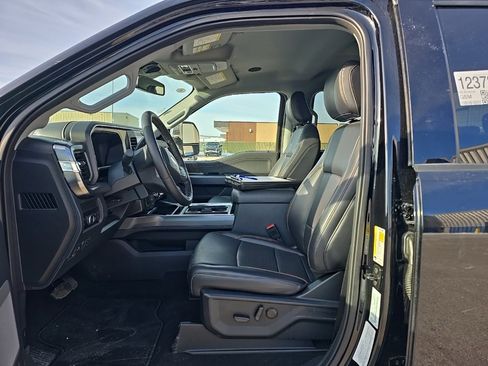 Used 2025 Ford F350 Lariat w/ Lariat Ultimate Package image 9