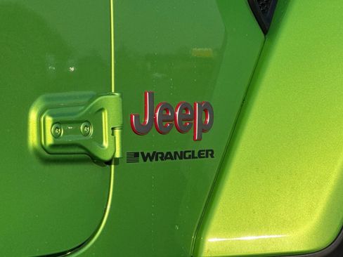 New 2026 Jeep Wrangler Unlimited Rubicon AWD/4WD image 21
