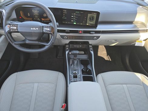 New 2026 Kia Sorento S image 5