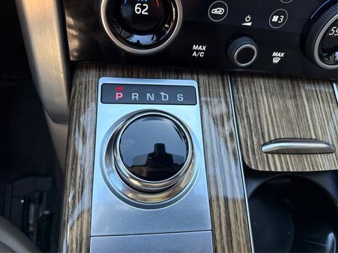Used 2019 Land Rover Range Rover HSE image 64