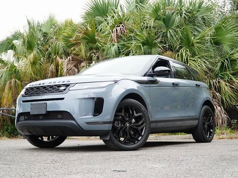 Used 2022 Land Rover Range Rover Evoque SE image 1