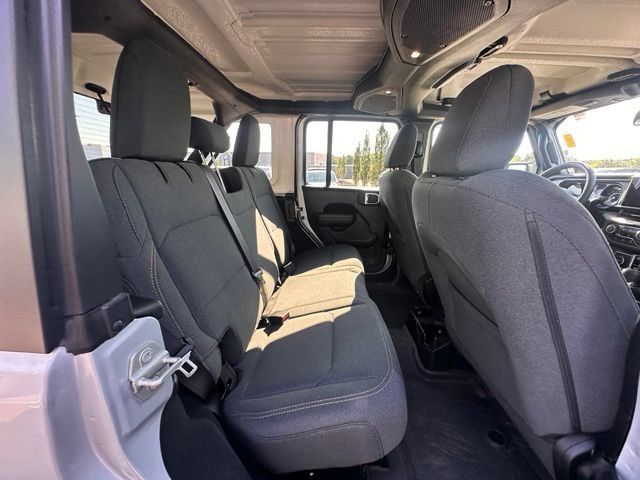 Used 2024 Jeep Wrangler Unlimited Sport AWD/4WD image 32