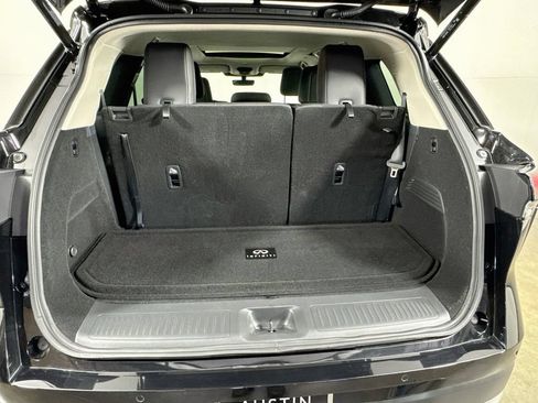 Certified 2026 INFINITI QX60 Luxe w/ Cargo Package AWD/4WD image 35