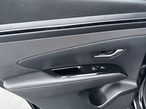 Certified 2023 Hyundai Tucson Limited image 18