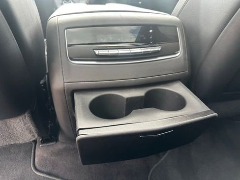 Used 2023 Cadillac Escalade ESV Premium Luxury image 24