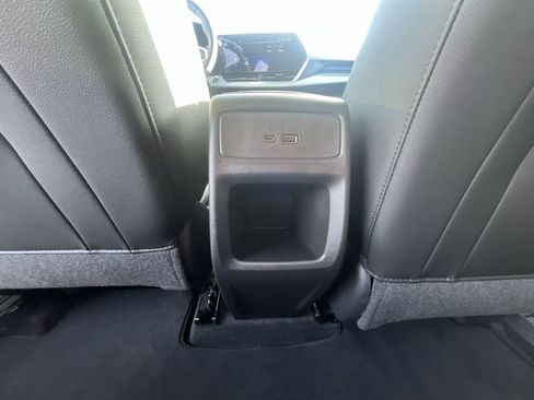 Certified 2025 Chevrolet Trax LT w/ LT Convenience Package image 20