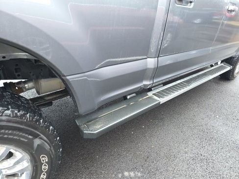 Used 2022 Ford F250 XLT w/ XLT Premium Package image 12