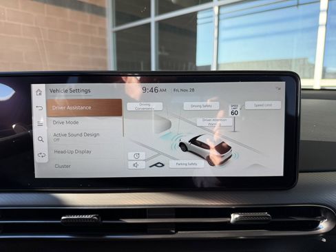 Used 2025 Genesis GV60 RWD image 21