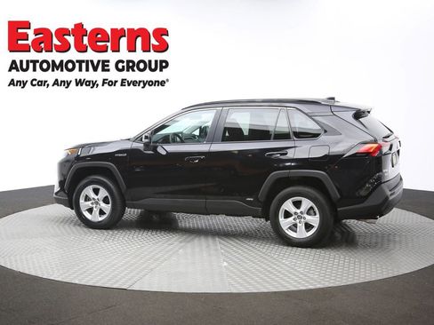 Used 2021 Toyota RAV4 LE image 60