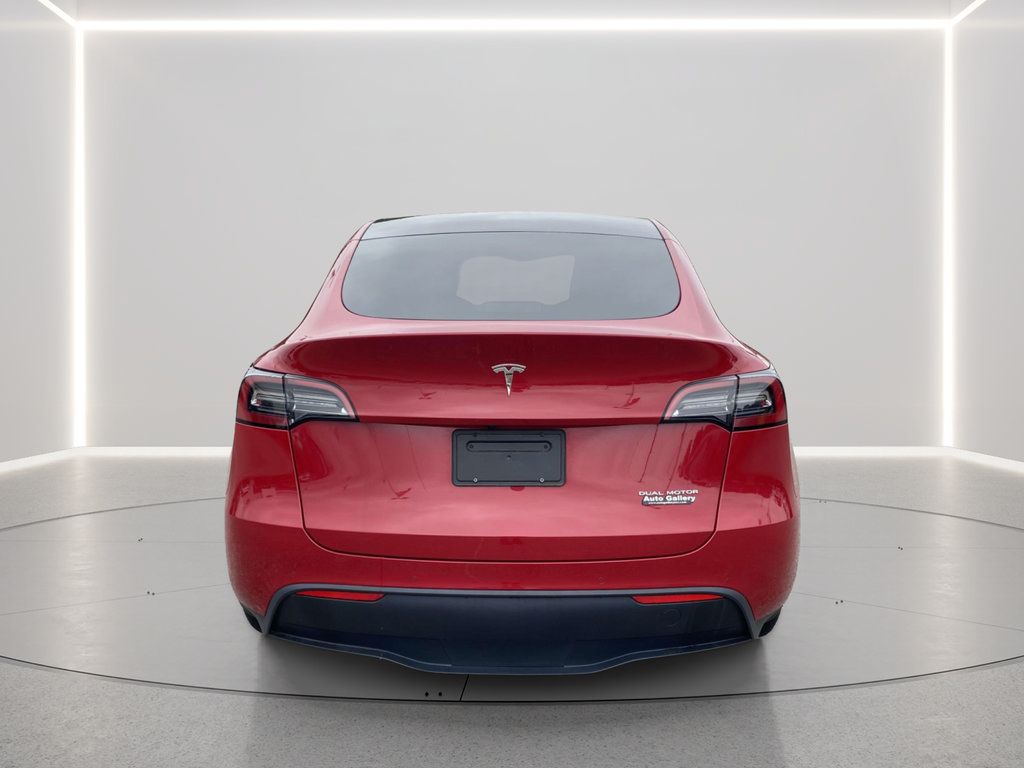 Used 2021 Tesla Model Y Long Range AWD/4WD image 4