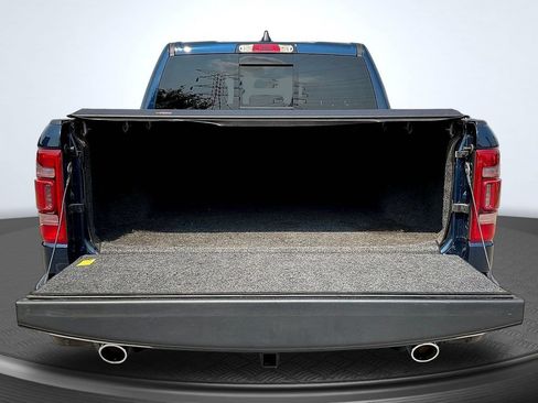 Used 2024 RAM 1500 Laramie AWD/4WD image 9