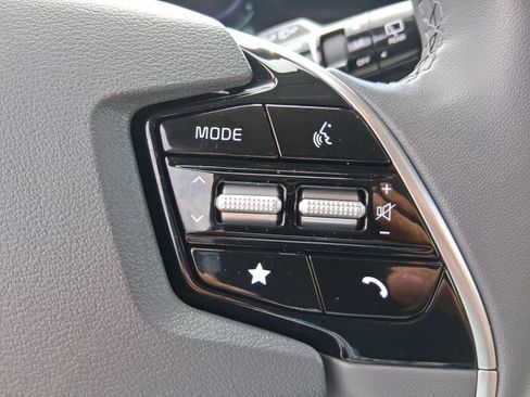 Used 2023 Kia Niro FWD image 20