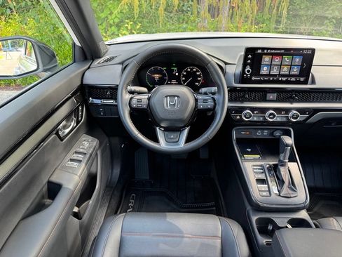 Certified 2025 Honda CR-V Sport Touring image 19