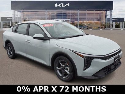 New 2025 Kia K4 LXS