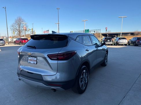 Used 2025 Chevrolet Blazer LT image 4