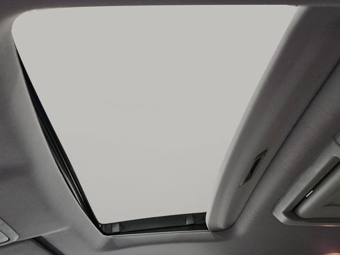 Used 2016 Honda Pilot Elite image 26