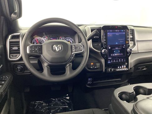 Used 2025 RAM 2500 Big Horn AWD/4WD image 19