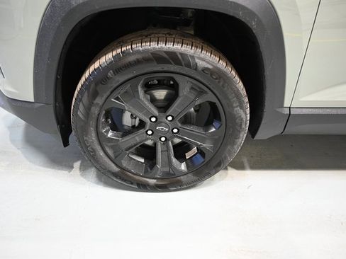 New 2026 Chevrolet Equinox LT w/ Convenience Package II image 28