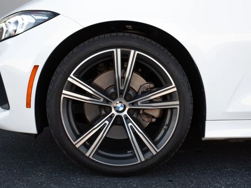 Used 2024 BMW 330i Sedan w/ Premium Package image 36