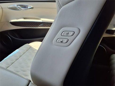 Used 2022 Genesis GV70 3.5T Sport w/ Sport Prestige Package image 20