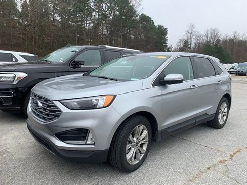 Used 2024 Ford Edge Titanium image 9