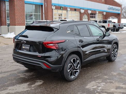 New 2026 Chevrolet Trax RS w/ Sunroof Package image 31