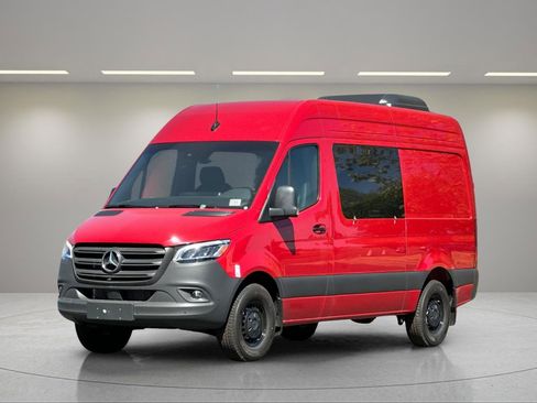 Used 2024 Mercedes-Benz Sprinter 144 Cargo image 8