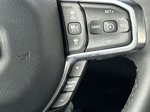 Used 2025 RAM 1500 Laramie w/ Sport Appearance Package AWD/4WD image 19