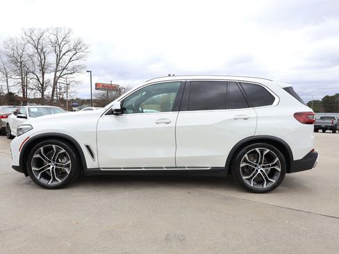 Used 2021 BMW X5 sDrive40i w/ Premium Package image 3