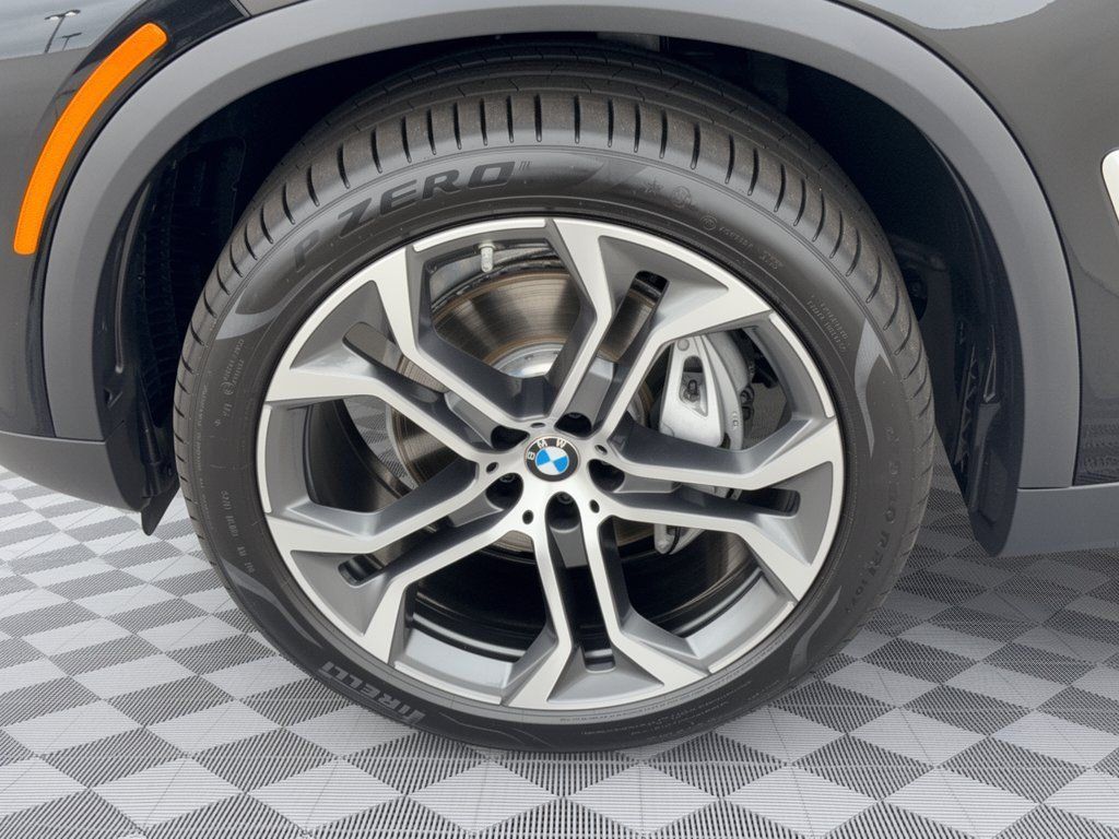 Used 2026 BMW X5 sDrive40i RWD image 13