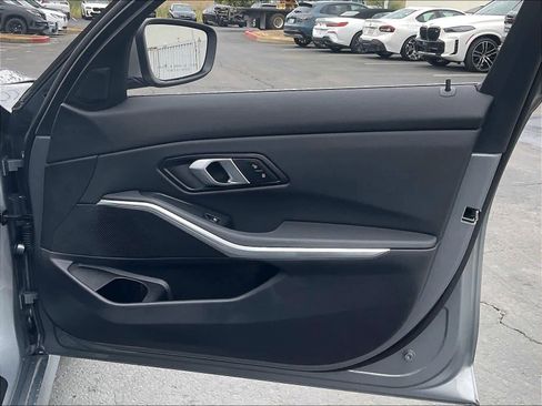 Used 2025 BMW 330i Sedan w/ Premium Package image 26