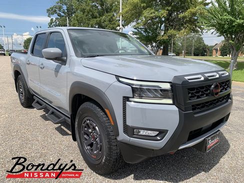 Used 2025 Nissan Frontier Pro-X RWD image 1