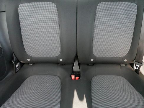 Used 2017 Volkswagen Beetle 1.8T S image 13