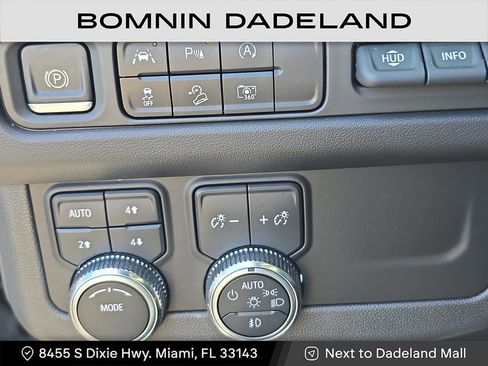 Used 2023 GMC Yukon AT4 w/ Technology Package image 21