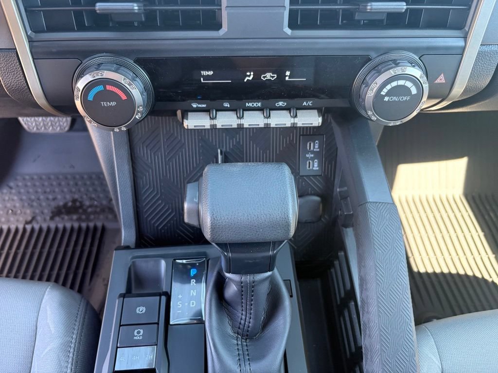 Used 2026 Toyota Tacoma SR5 AWD/4WD image 18