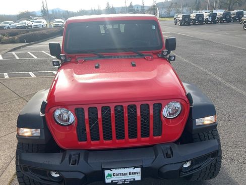Used 2020 Jeep Gladiator Sport w/ Quick Order Package 24S image 7