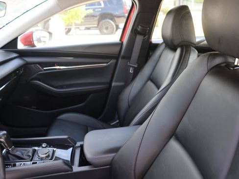 Used 2019 MAZDA MAZDA3 Sedan image 19