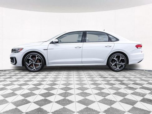Used 2022 Volkswagen Passat 2.0T R-Line FWD image 16